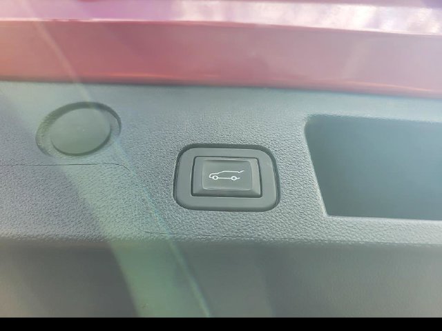 Used 2026 Chevrolet Equinox LT w/ Convenience Package II FWD image 24