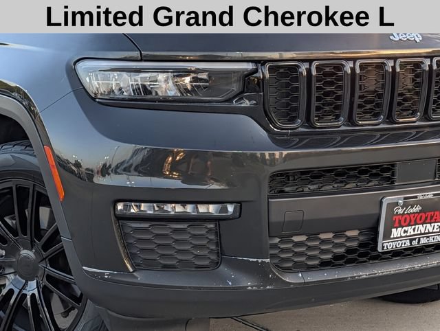 Used 2023 Jeep Grand Cherokee L Limited AWD/4WD image 3