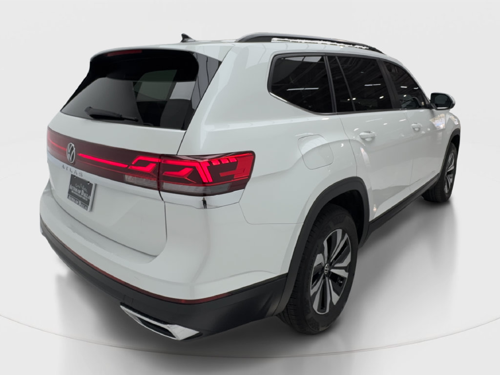 Used 2026 Volkswagen Atlas SE FWD image 8