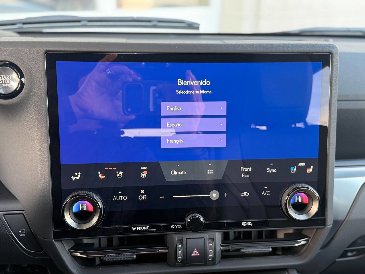 Used 2024 Lexus GX 550 w/ Accessory Package (Z1) image 18