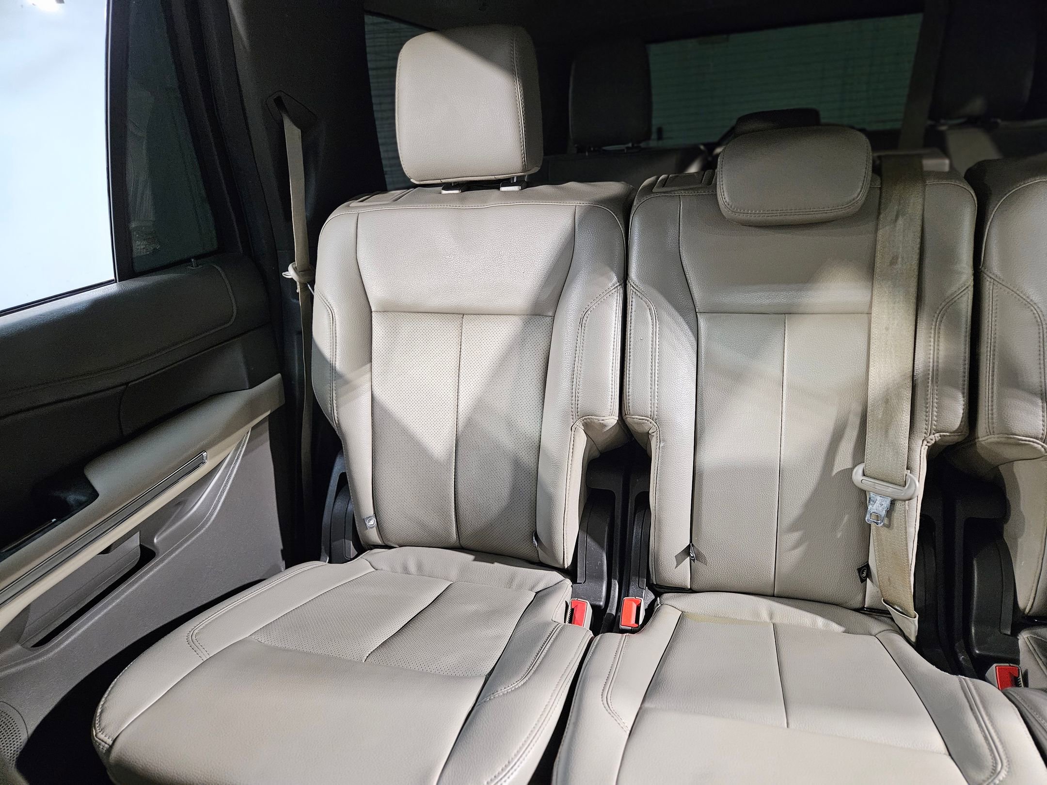 Used 2021 Ford Expedition Max XLT image 12