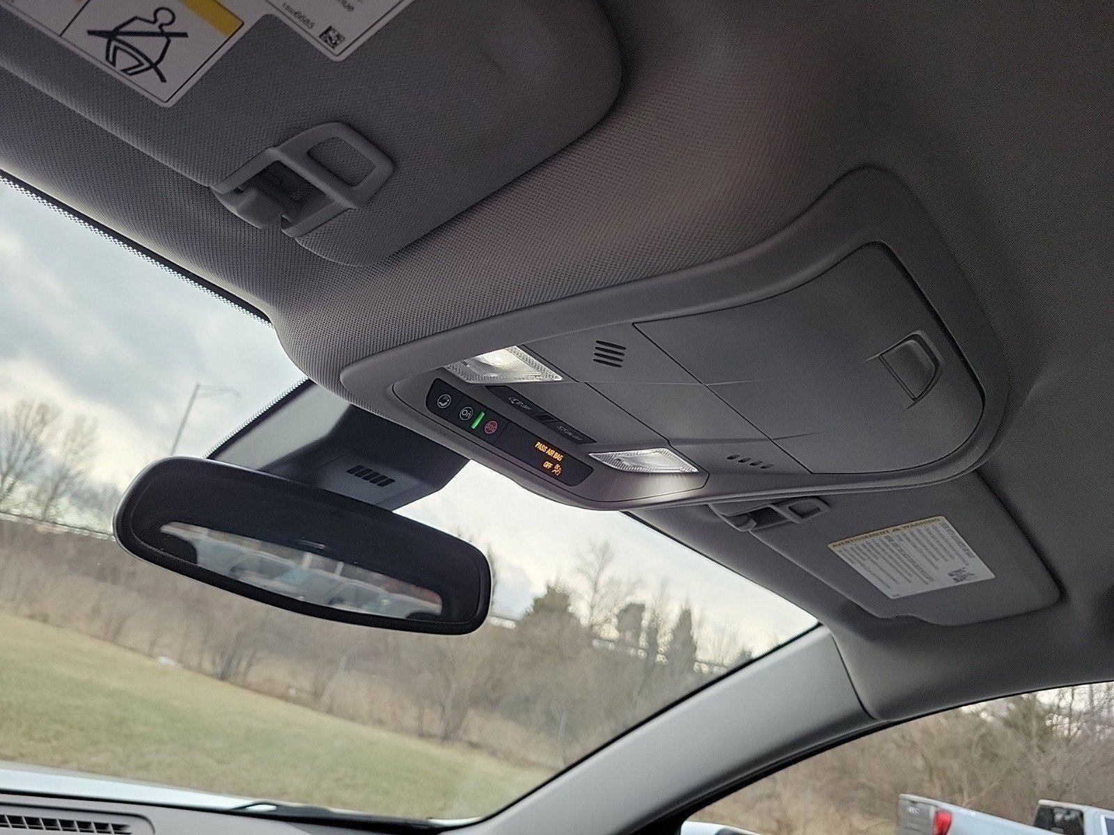 Used 2022 GMC Terrain SLE w/ Driver Convenience Package image 30