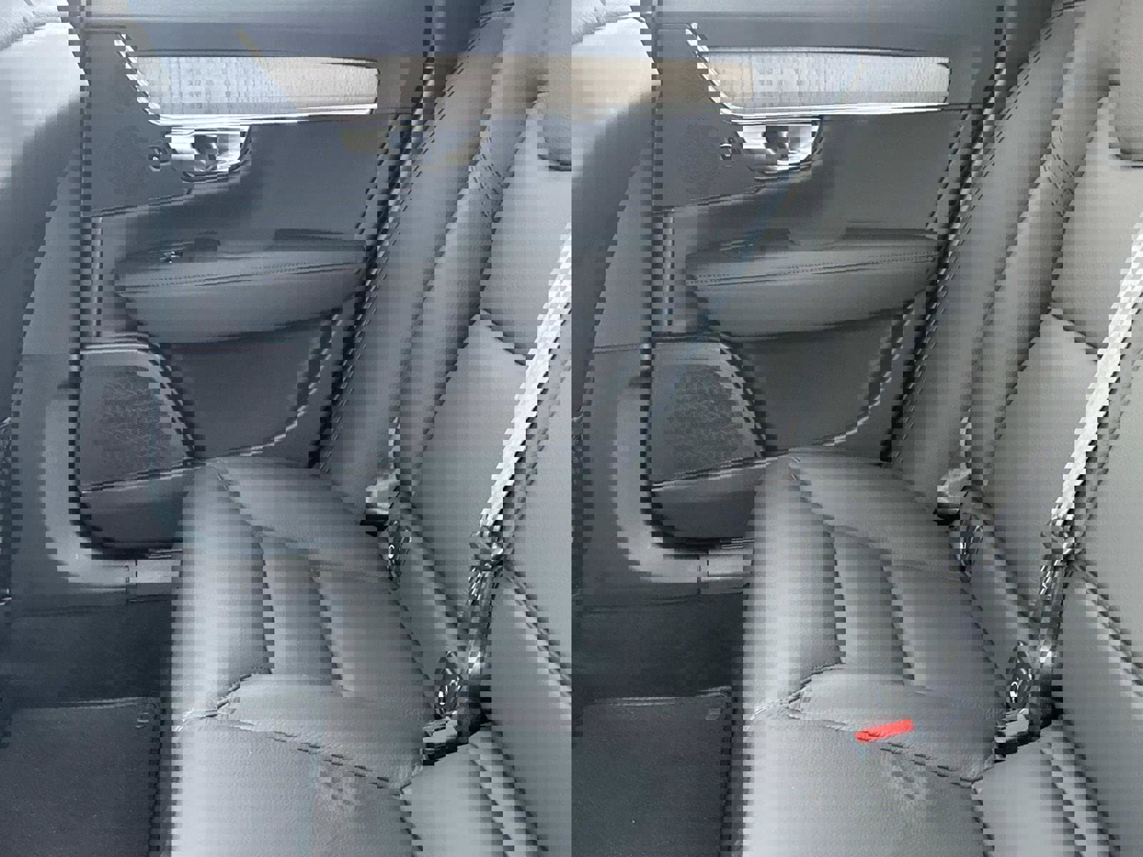 Certified 2024 Volvo V90 B6 Cross Country Plus image 13