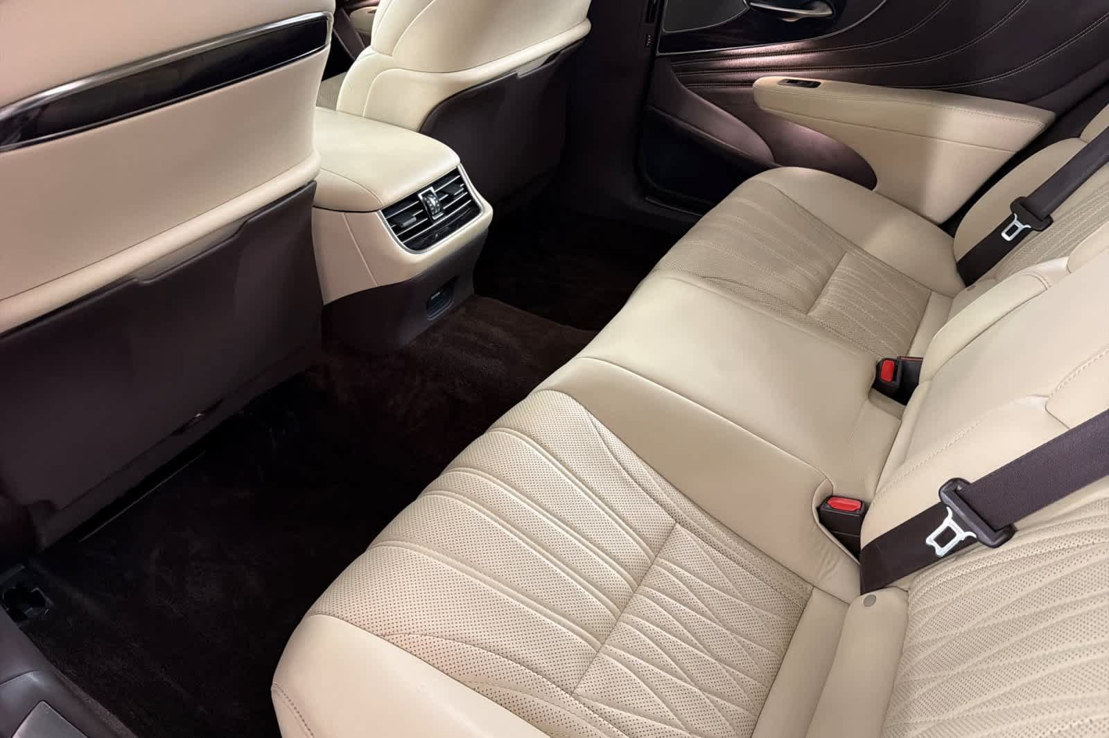 Used 2018 Lexus LS 500 AWD w/ Interior Upgrade Package image 4