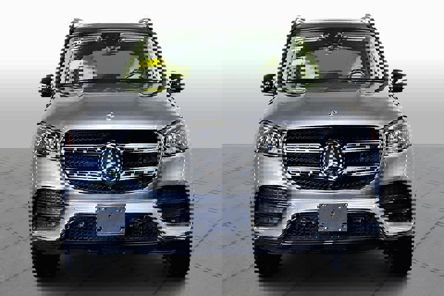 Used 2023 Mercedes-Benz GLS 450 4MATIC image 4