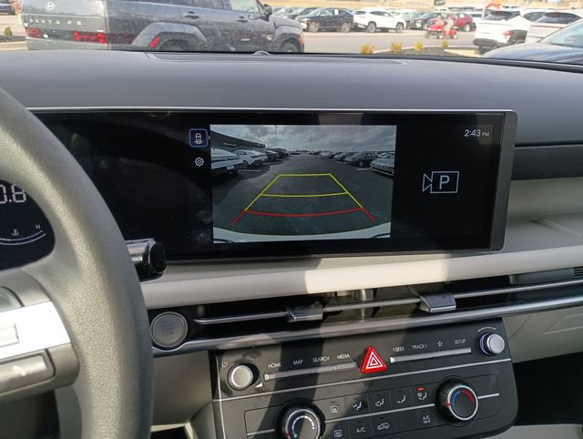 Used 2025 Hyundai Tucson SE image 23