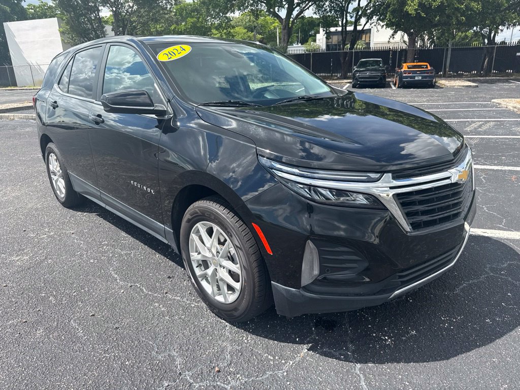 Used 2024 Chevrolet Equinox LT FWD image 1