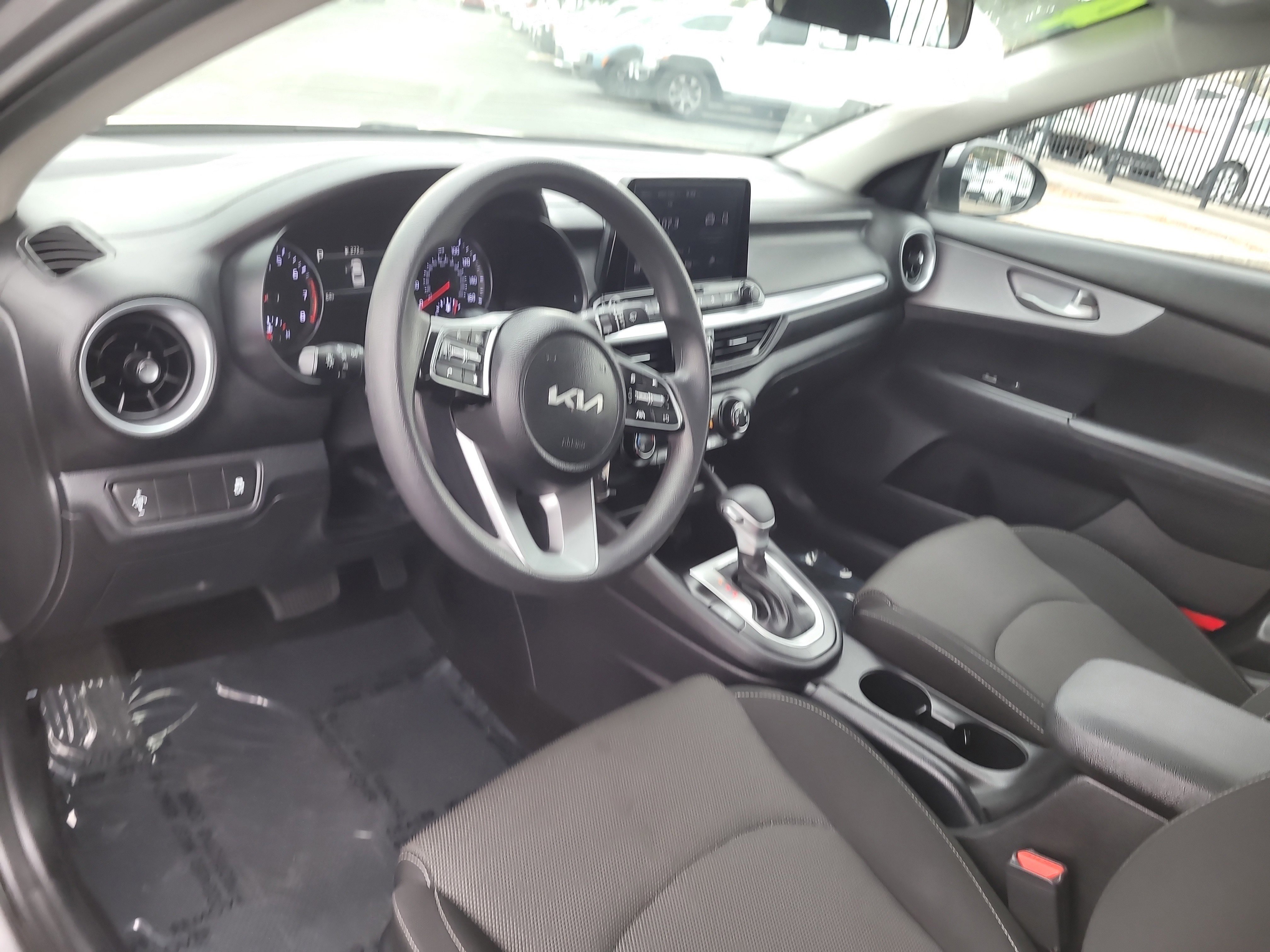 Used 2024 Kia Forte LXS image 16