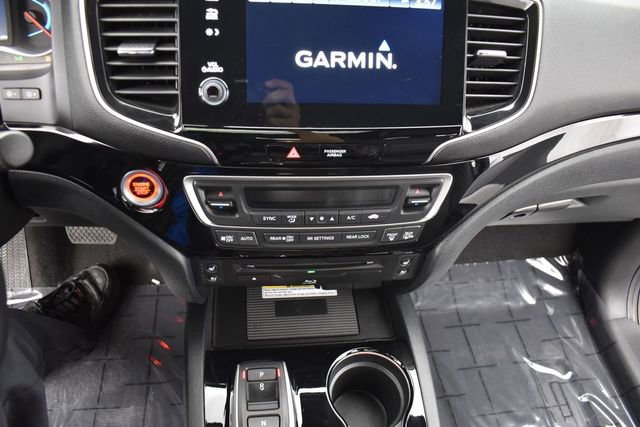 Used 2021 Honda Pilot Black Edition image 11