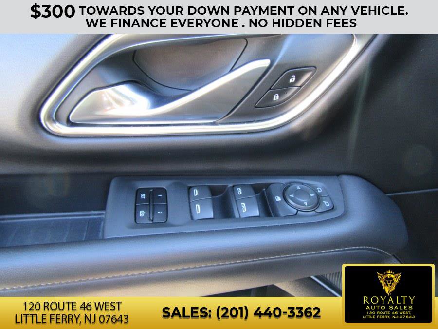 Used 2021 Chevrolet Suburban LT image 33