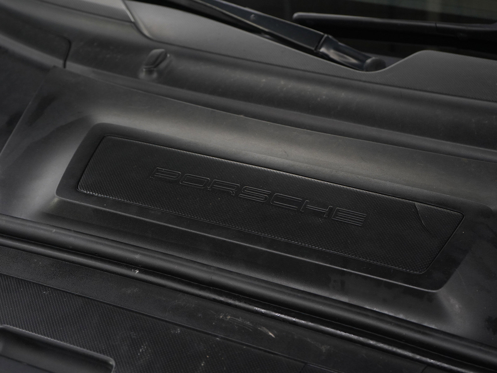 Used 2005 Porsche 911 Carrera S image 32