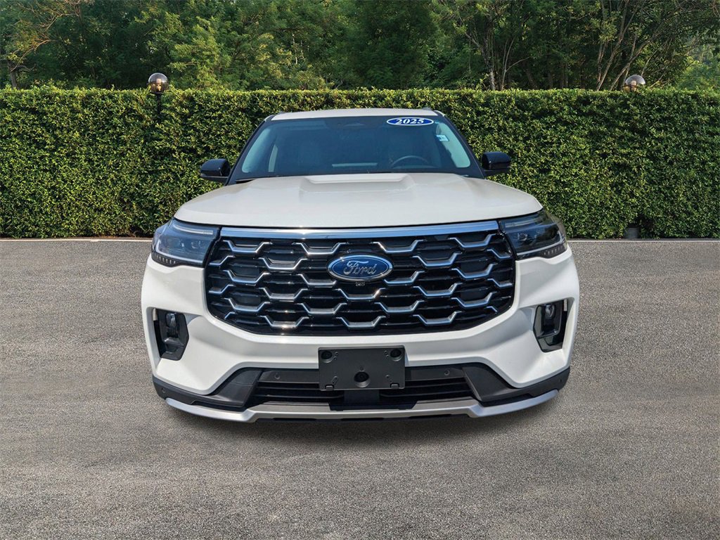 Used 2025 Ford Explorer Platinum w/ Ultimate Package image 10