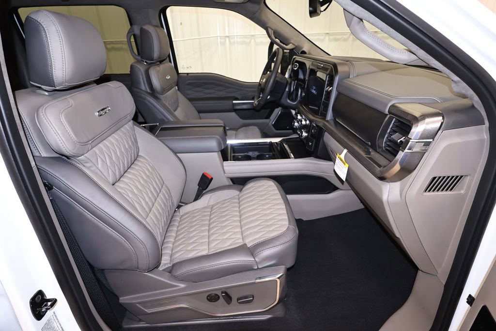 New 2026 Ford F450 Platinum image 17