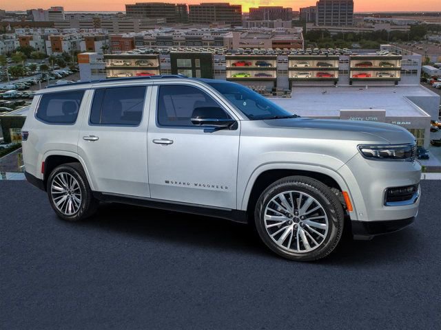 Used 2023 Jeep Grand Wagoneer Series III image 1