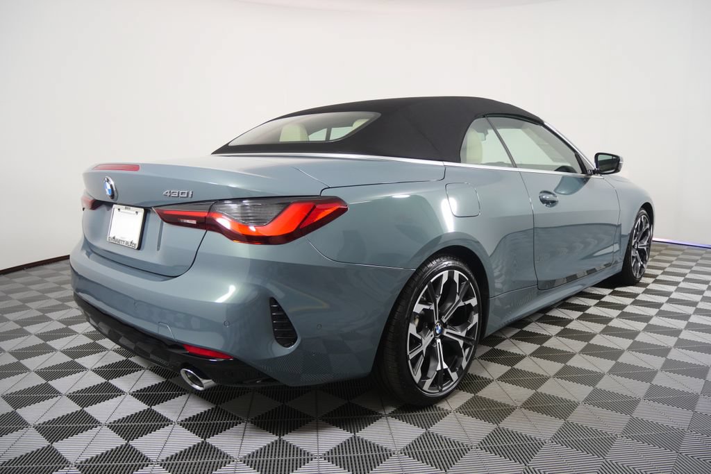 Used 2026 BMW 430i Convertible w/ Parking Assistance Package RWD image 3