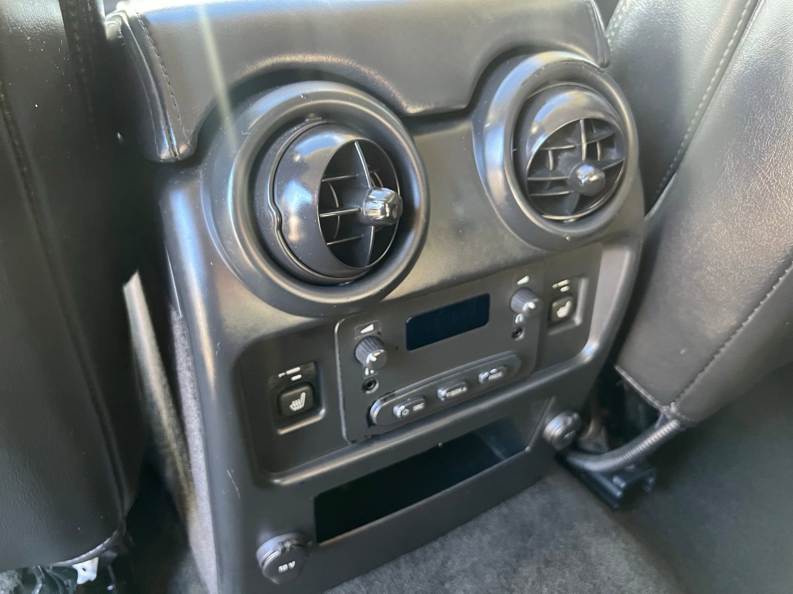 Used 2005 HUMMER H2 w/ Preferred Equipment Group image 25