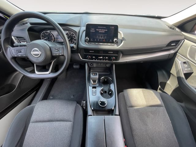 Used 2024 Nissan Rogue SV AWD/4WD image 10