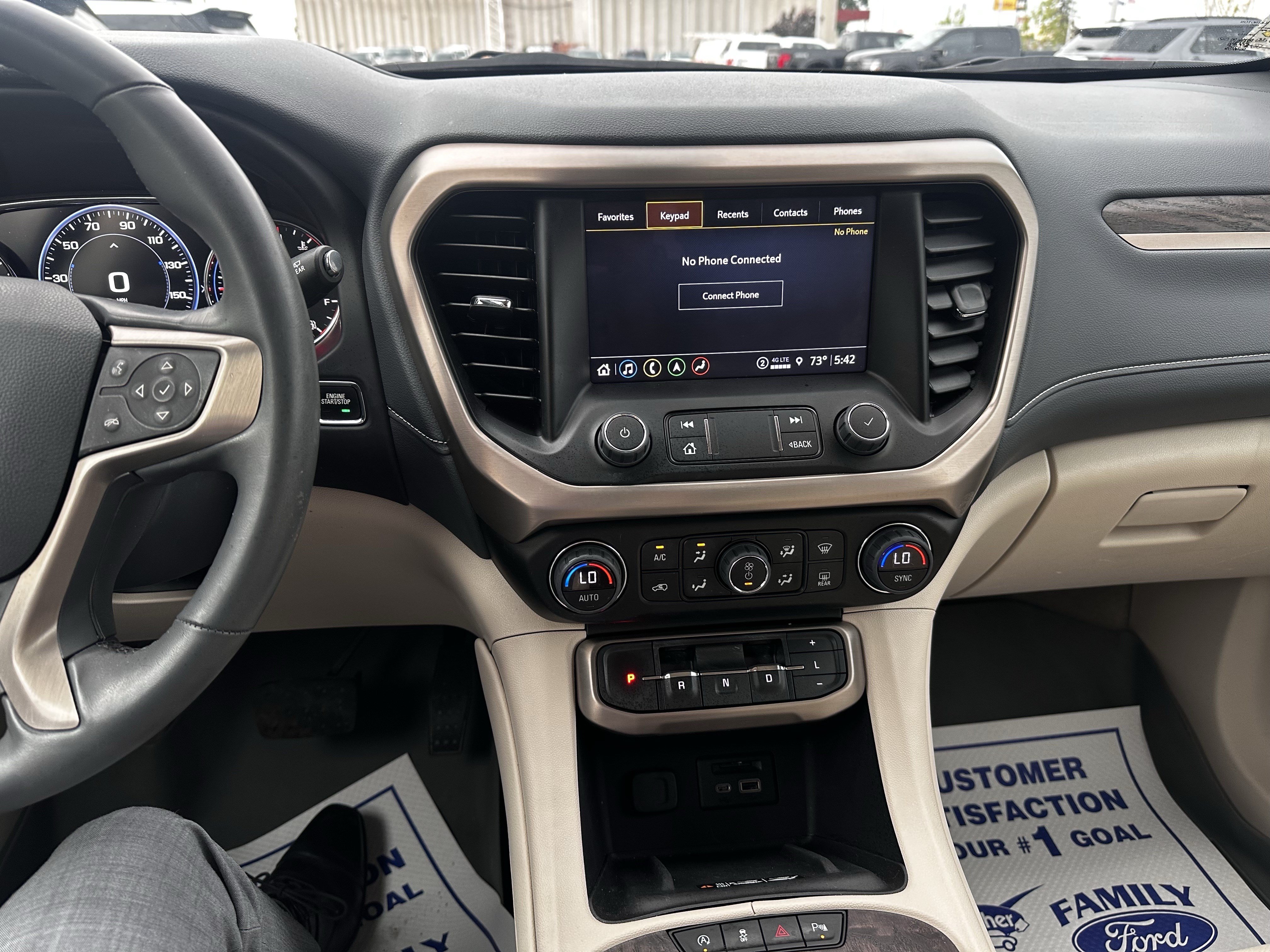 Used 2023 GMC Acadia Denali w/ Denali Ultimate Package AWD/4WD image 10