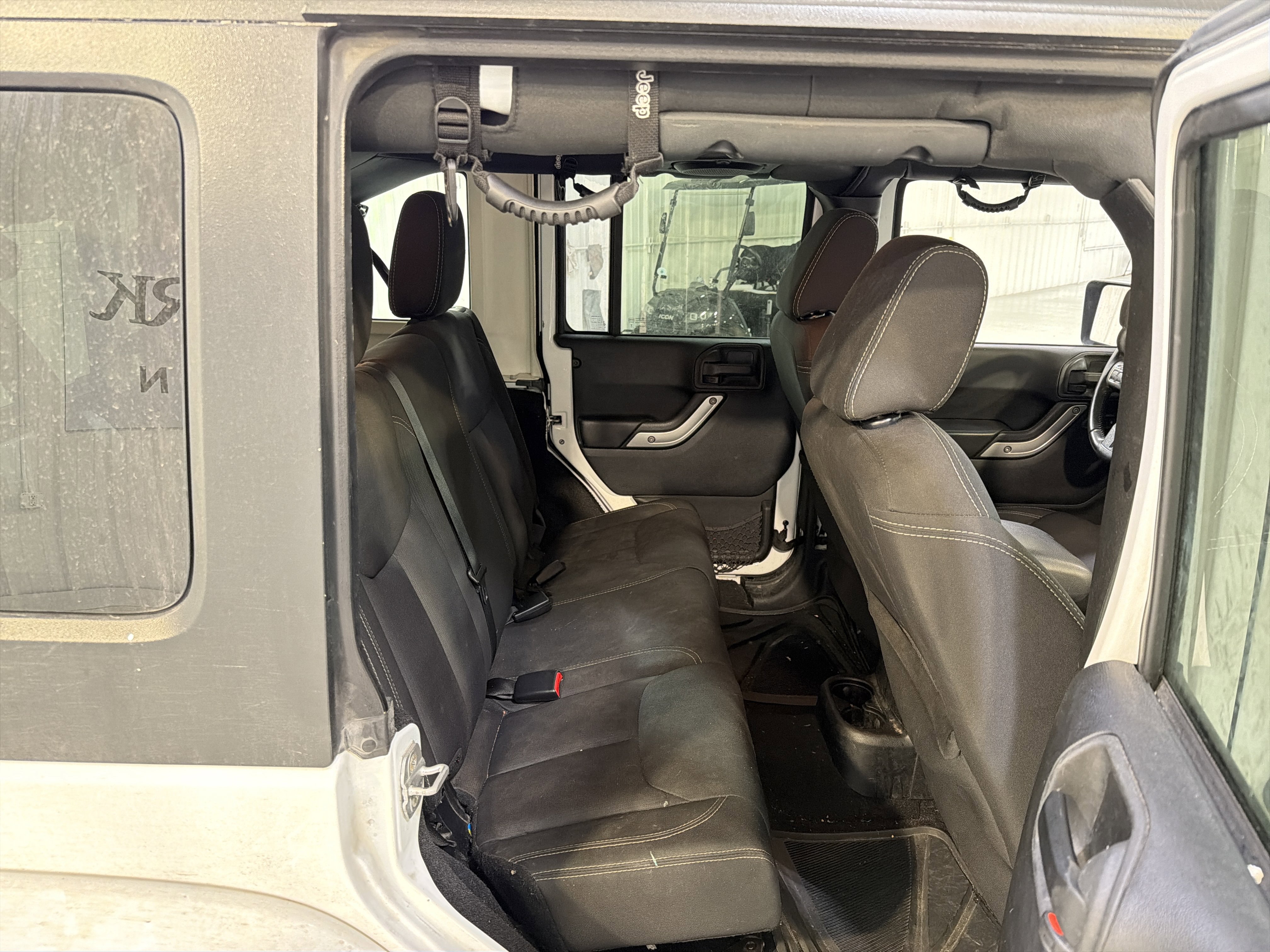 Used 2014 Jeep Wrangler Unlimited Sahara w/ Connectivity Group image 12