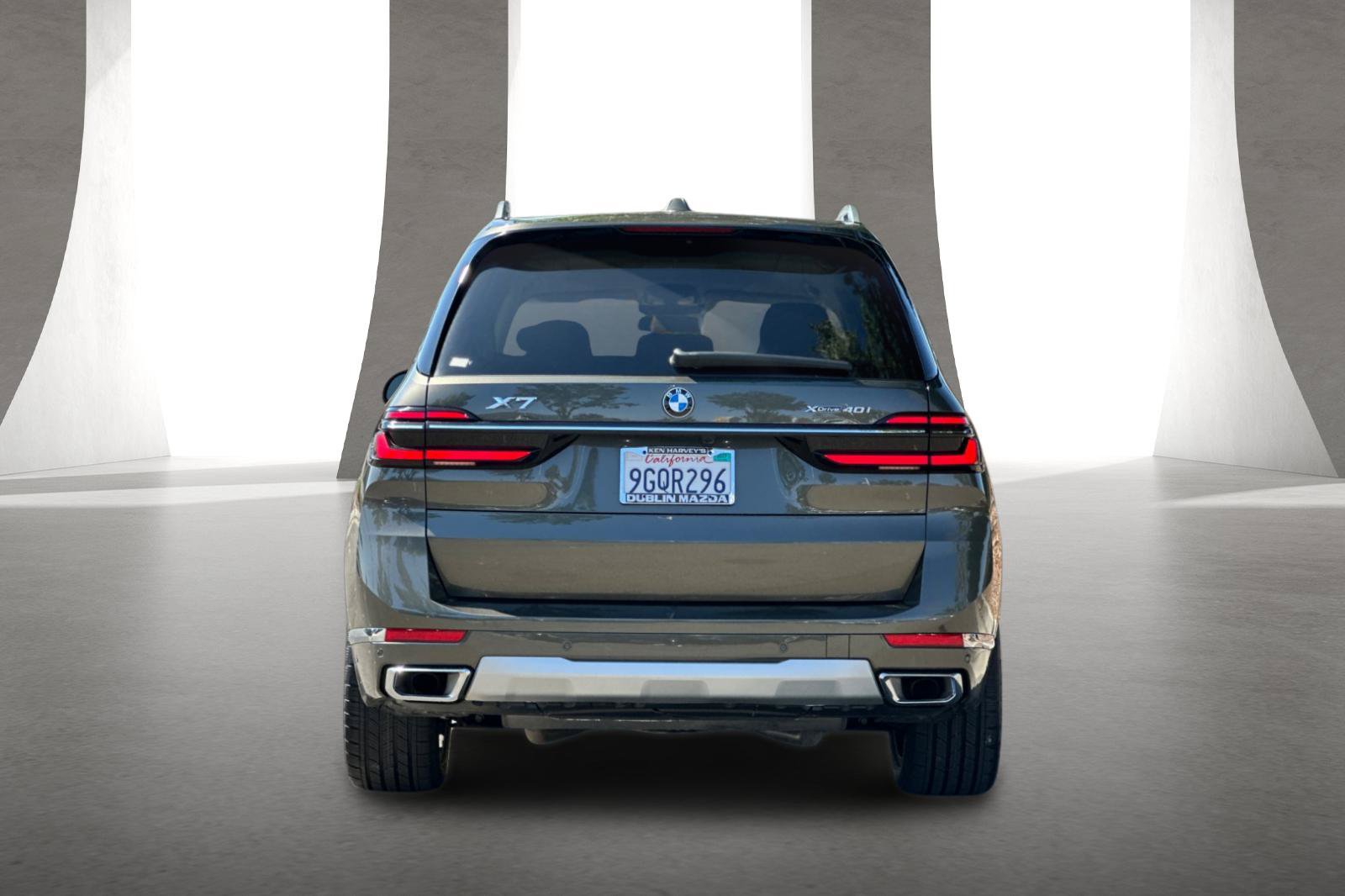 Used 2024 BMW X7 xDrive40i w/ Executive Package AWD/4WD image 5