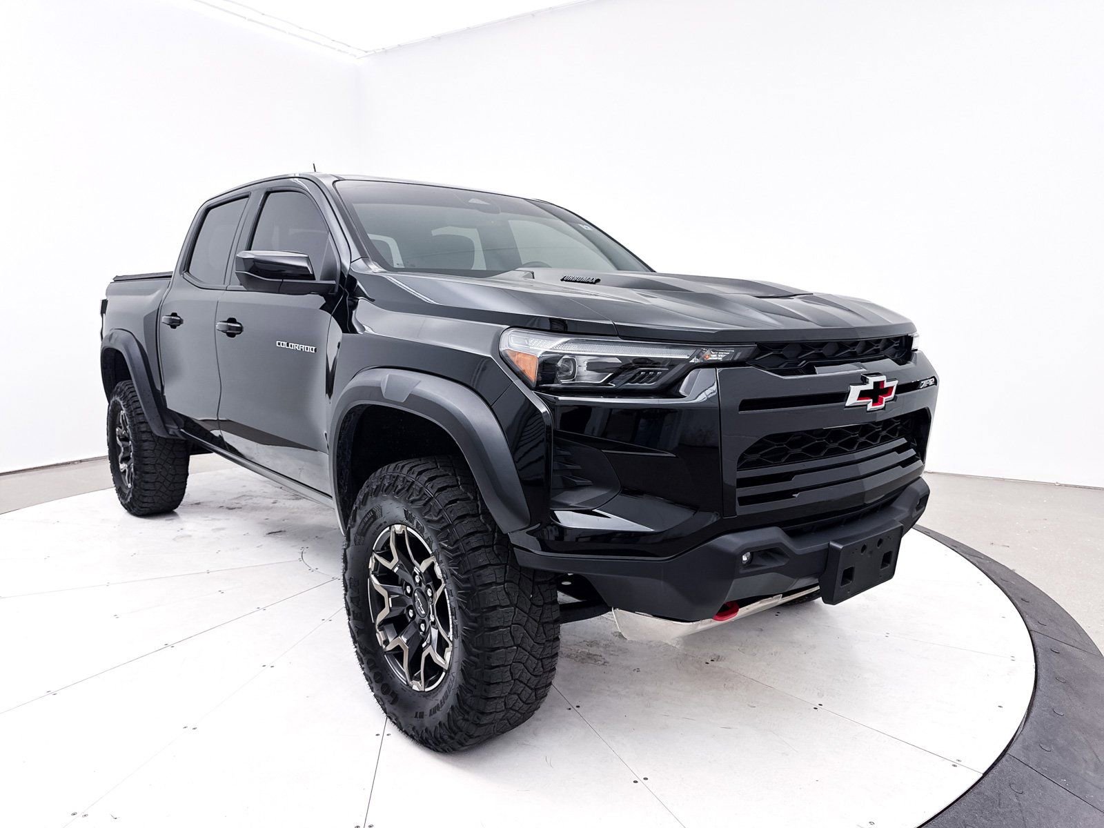 Used 2024 Chevrolet Colorado ZR2 image 12