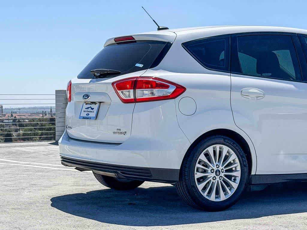 Used 2017 Ford C-MAX SE w/ Cargo Management Package FWD image 9