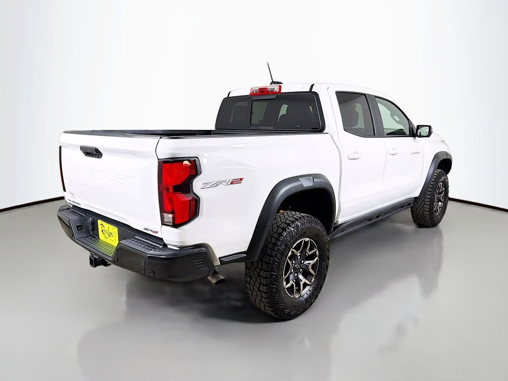 Used 2025 Chevrolet Colorado ZR2 w/ Technology Package AWD/4WD image 6