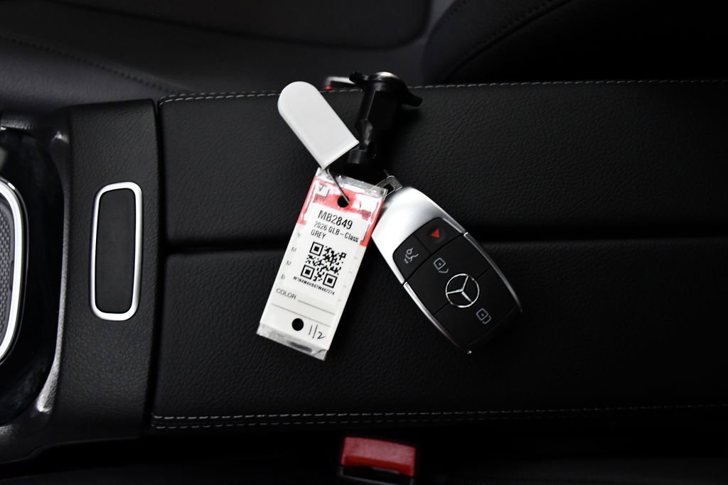 New 2026 Mercedes-Benz GLB 250 4MATIC image 21