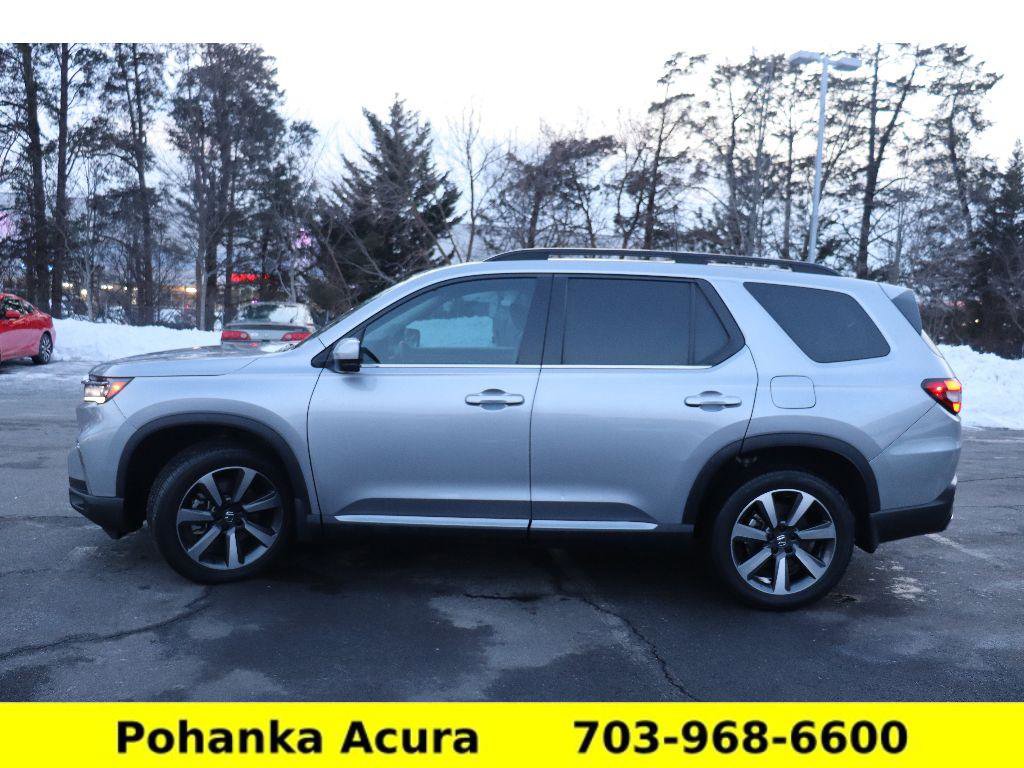Used 2023 Honda Pilot Elite image 4
