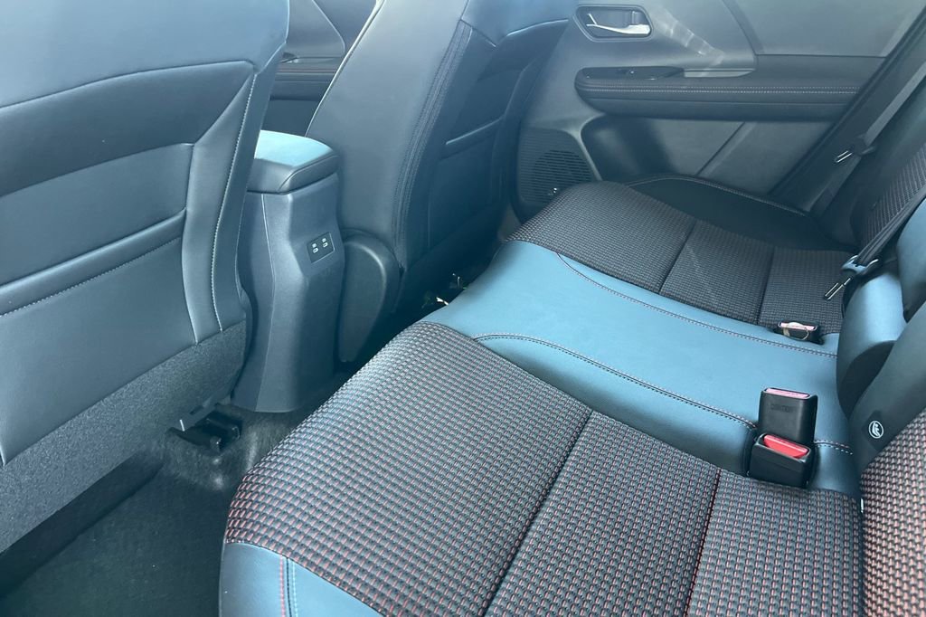 New 2025 Nissan Kicks SR w/ Illumination Package image 9