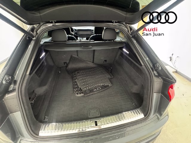 Used 2021 Audi Q8 Premium Plus AWD/4WD image 12