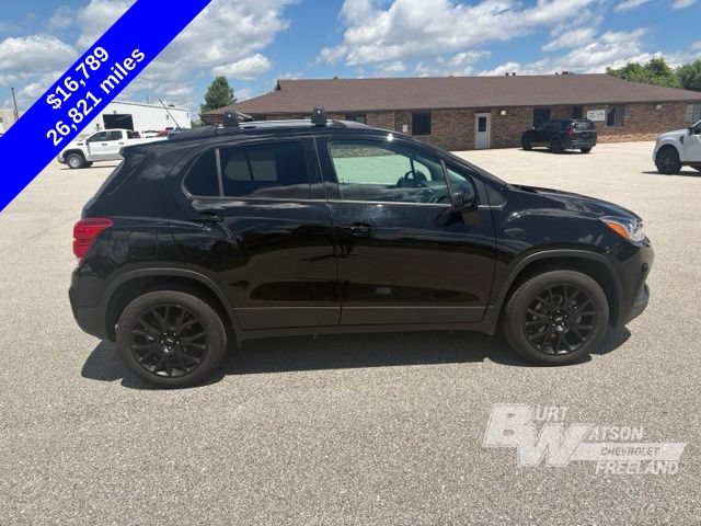 Used 2021 Chevrolet Trax LT w/ Premium Seat Package AWD/4WD image 7