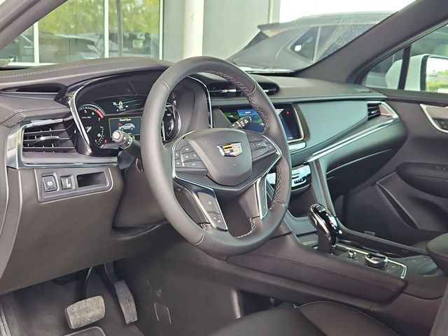 Used 2026 Cadillac XT5 Luxury AWD/4WD image 11