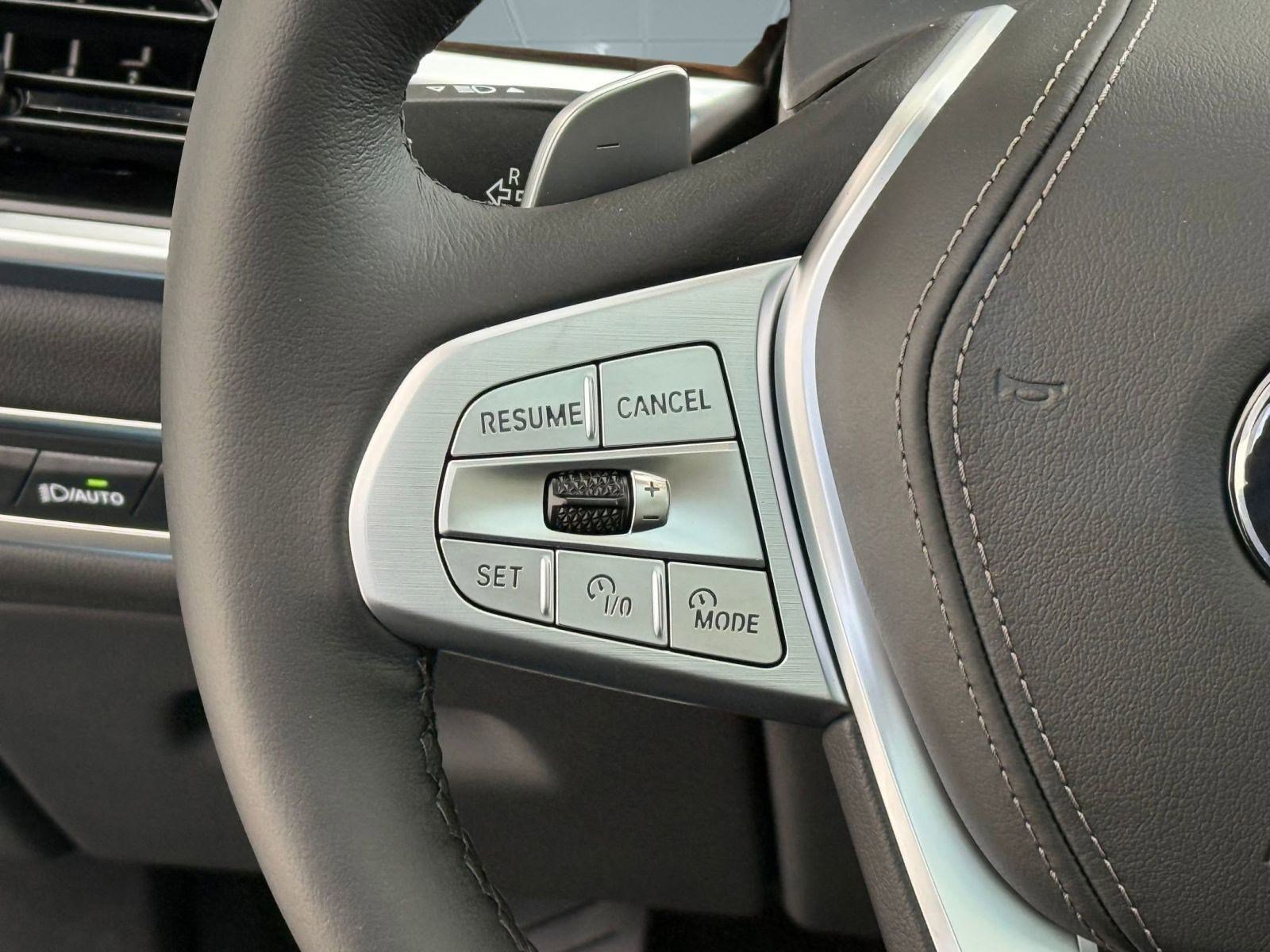 Used 2026 BMW X7 xDrive40i w/ Premium Package image 15