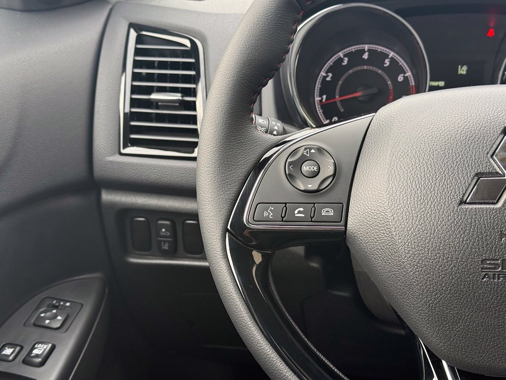 New 2027 Mitsubishi Outlander Sport LE FWD image 12