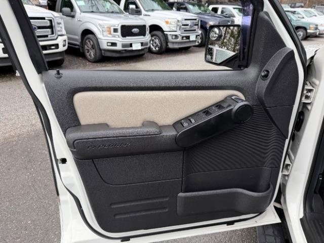 Used 2009 Ford Explorer Sport Trac Limited image 18