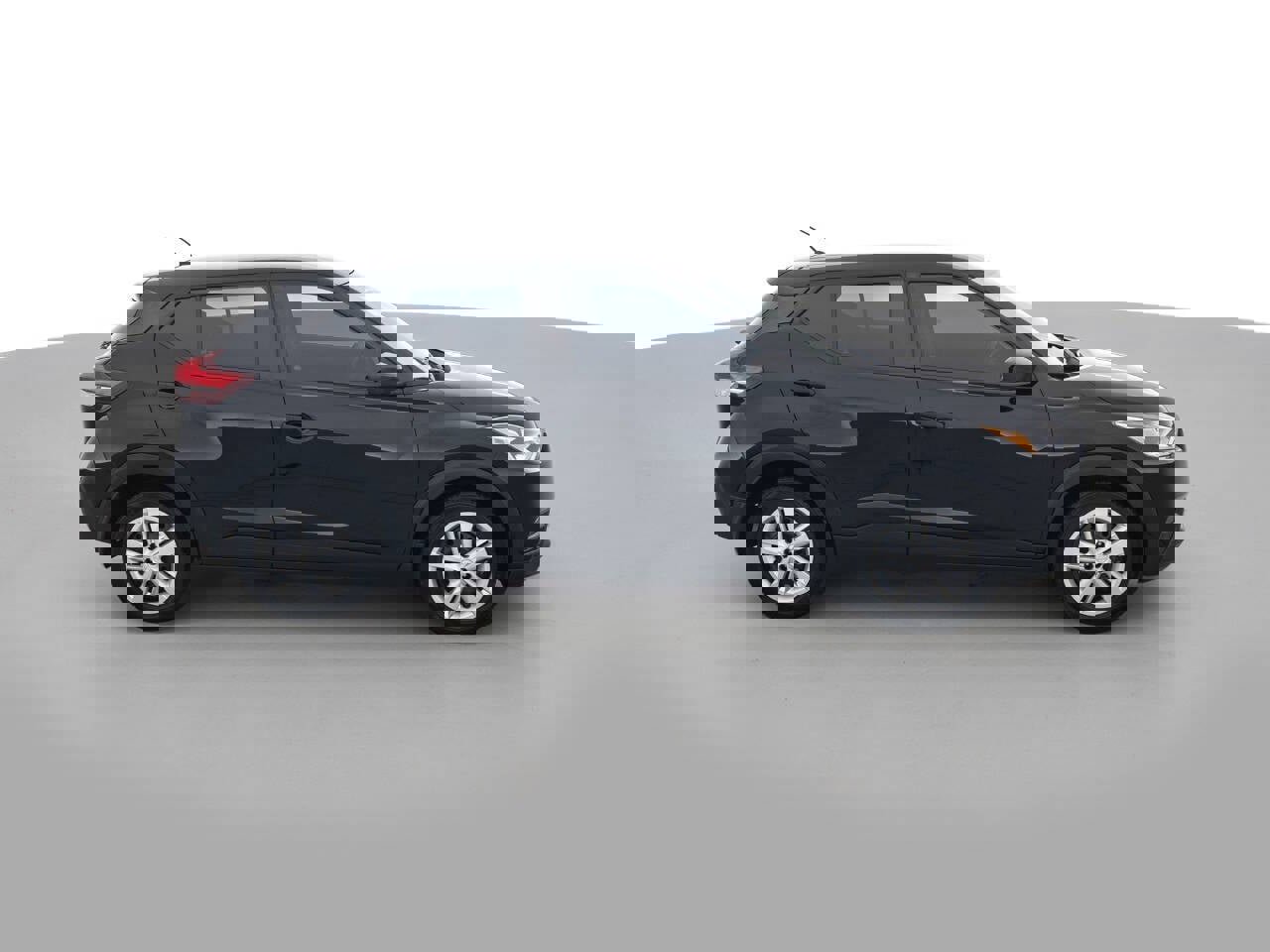 Used 2020 Nissan Kicks S image 4