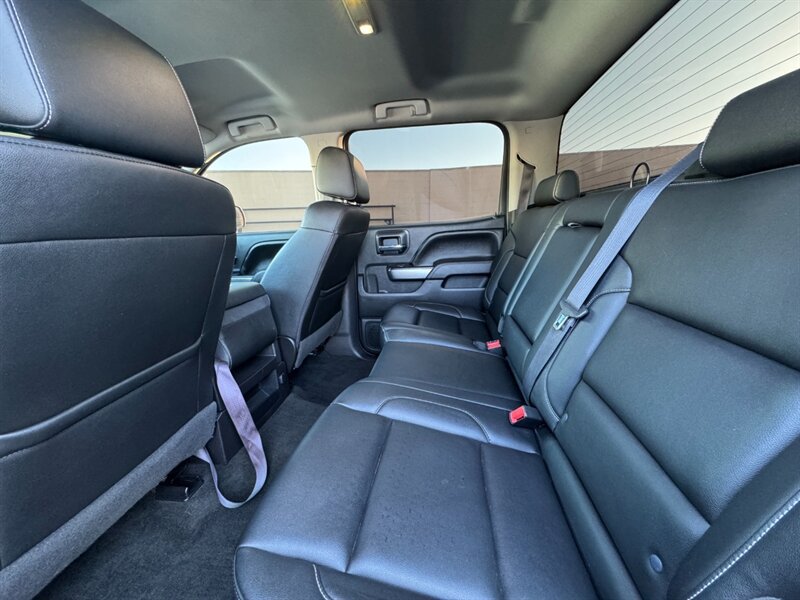 Used 2017 Chevrolet Silverado 1500 LT AWD/4WD image 29