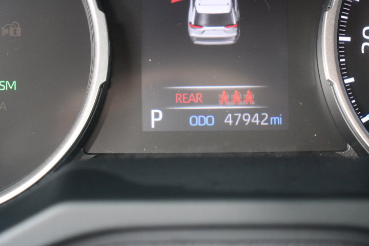 Certified 2021 Toyota RAV4 XLE w/ Convenience Package AWD/4WD image 28