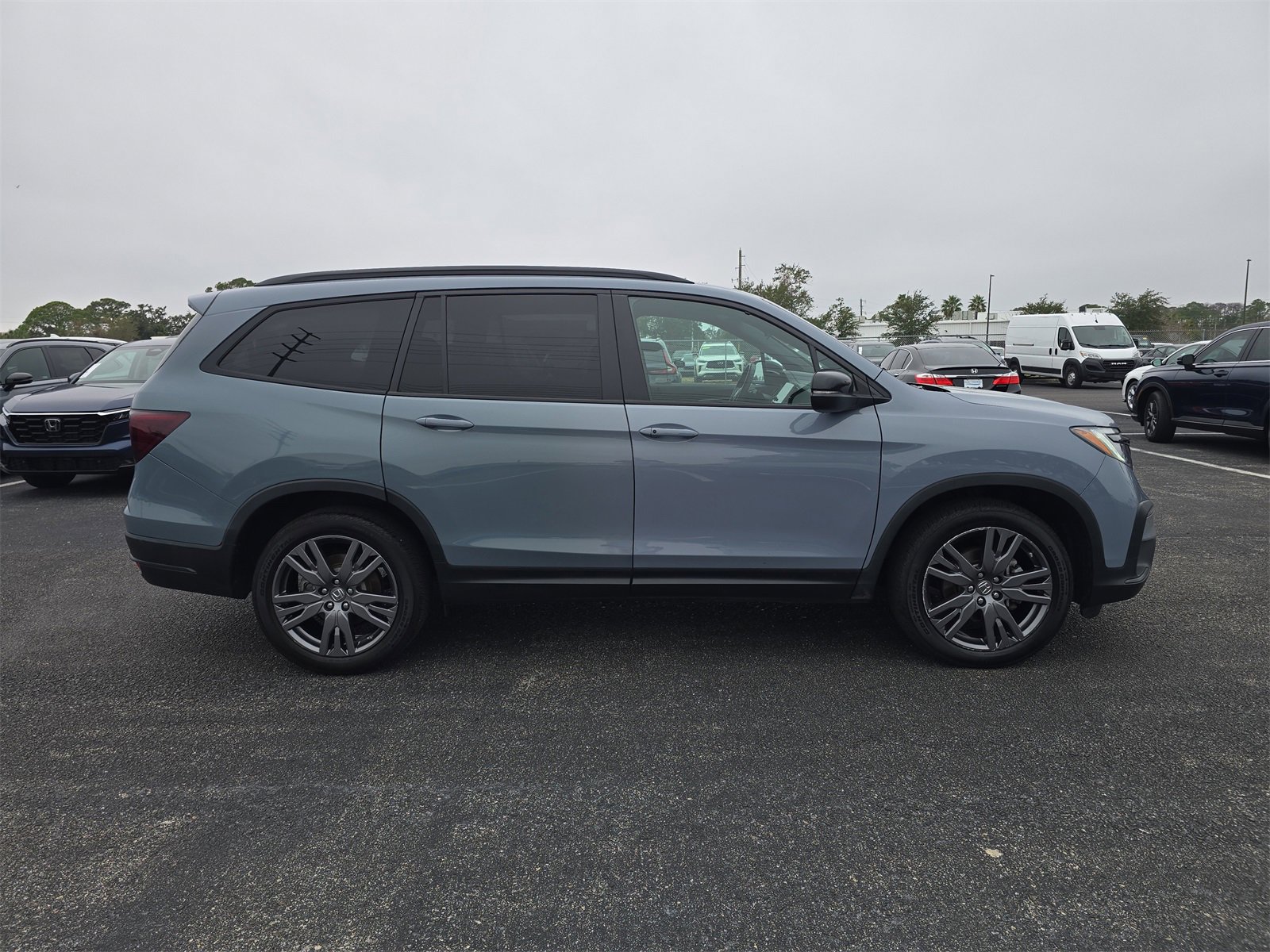 Used 2022 Honda Pilot Sport image 3