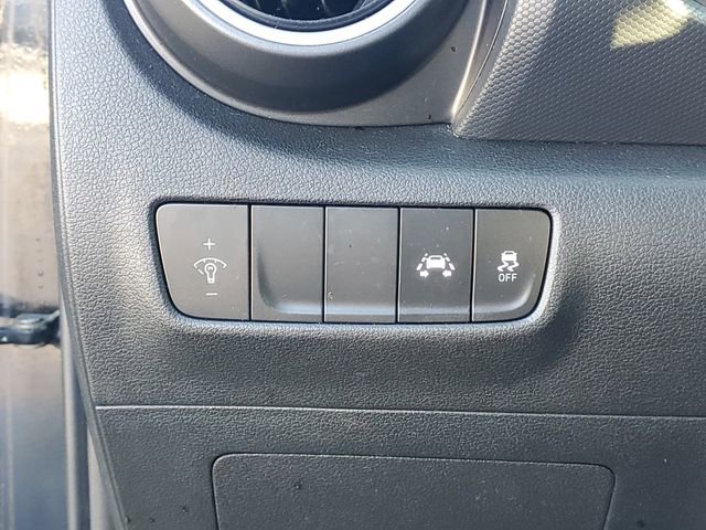Used 2019 Hyundai Kona SE FWD image 13