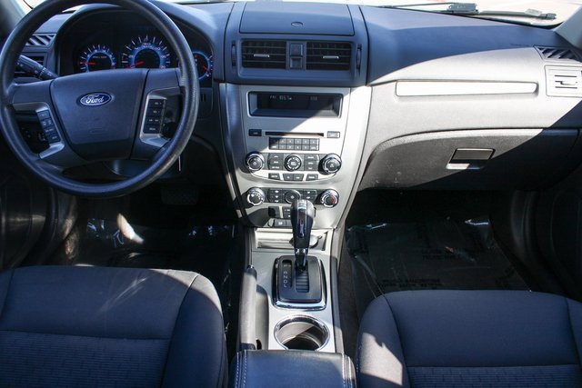Used 2012 Ford Fusion SE image 16