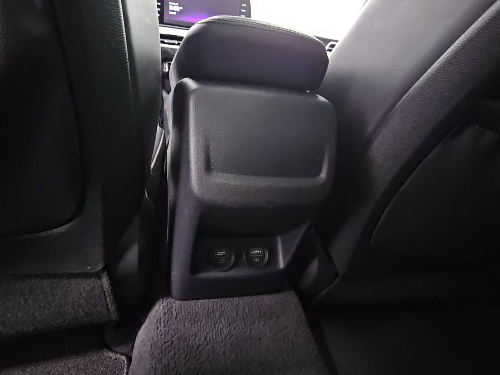Used 2023 Kia K5 GT-Line image 31