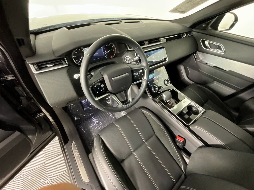 Certified 2023 Land Rover Range Rover Velar R-Dynamic S AWD/4WD image 15