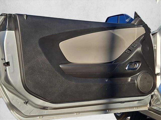 Used 2011 Chevrolet Camaro LS RWD image 11
