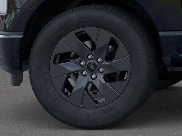 New 2025 Ford F150 Lightning Lariat image 18