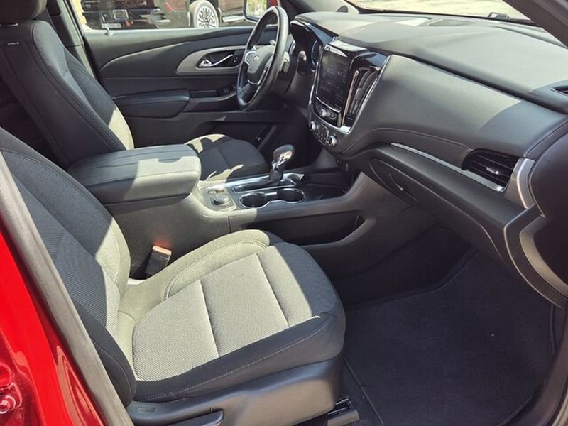 Certified 2023 Chevrolet Traverse LT image 13