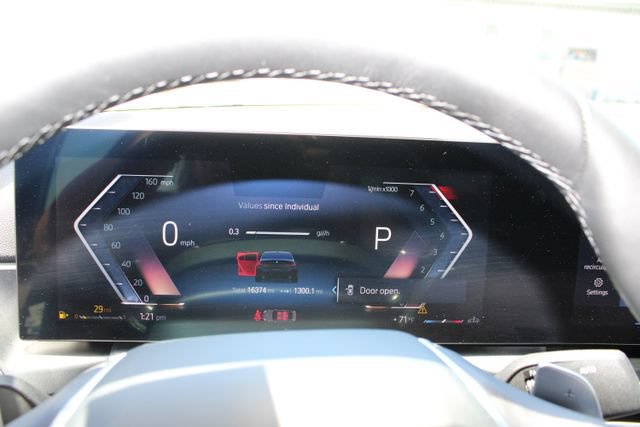Used 2023 BMW 330i Sedan w/ Convenience Package RWD image 22