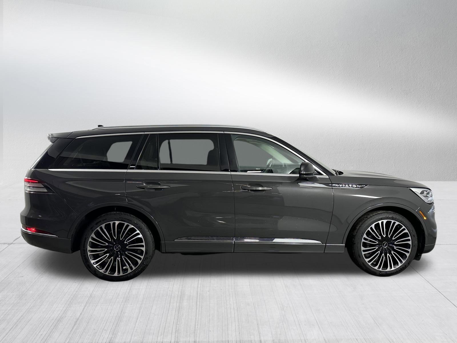 Used 2024 Lincoln Aviator Black Label w/ Dynamic Handling Package image 8