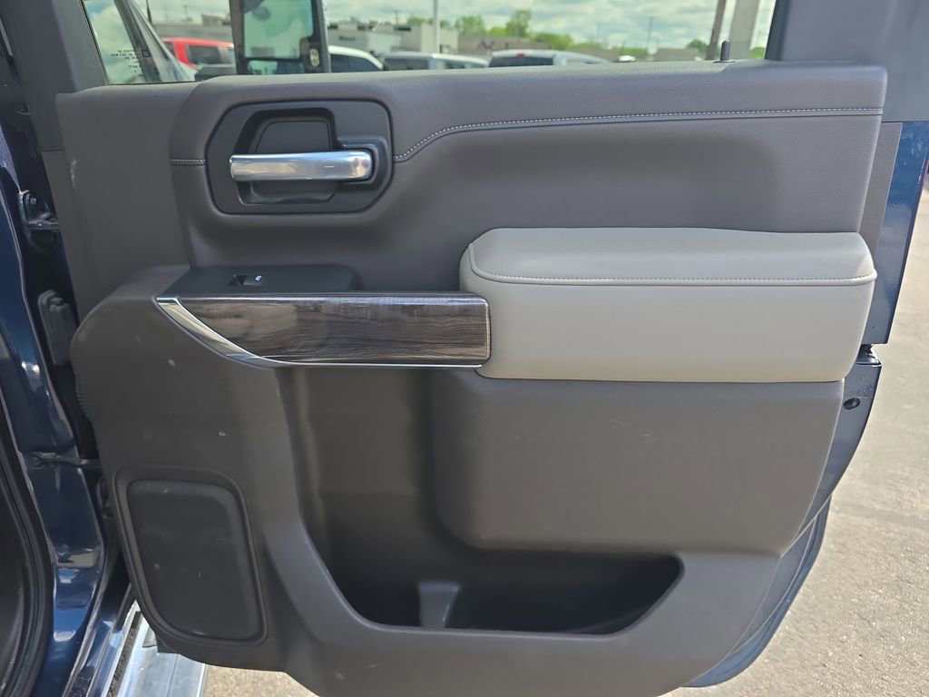 Used 2020 Chevrolet Silverado 3500 LTZ w/ LTZ Convenience Package AWD/4WD image 18